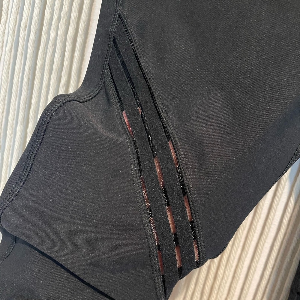 Avia Yoga Workout Lifting Running Leggings W/ Mesh Sz M - Picture 5 of 7